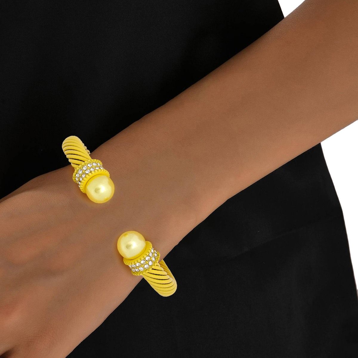 Bracelet Yellow Thick Cable Classic Pearl Bangle