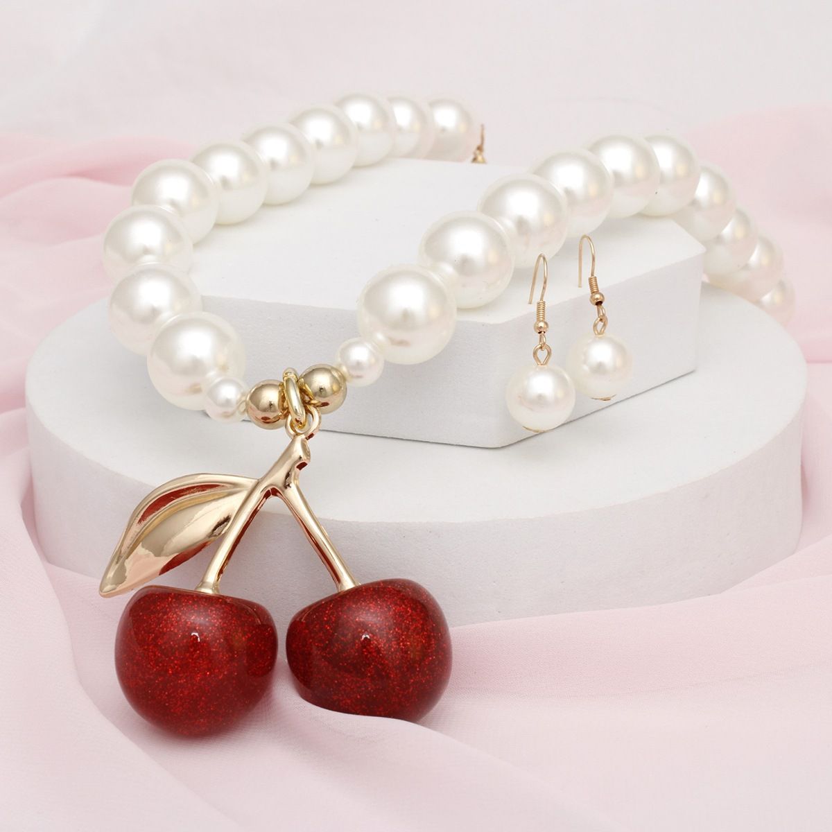 Pendant Bold Cheeky Glitter Cherry Pearl Necklace